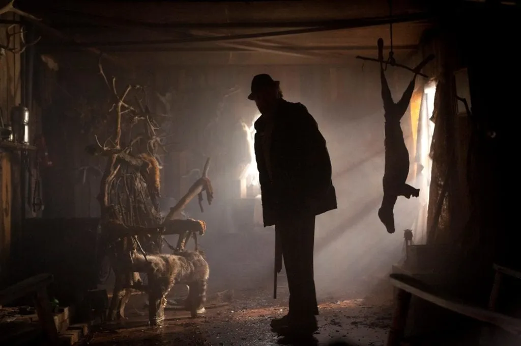 Crítica: Dig Two Graves (2017)