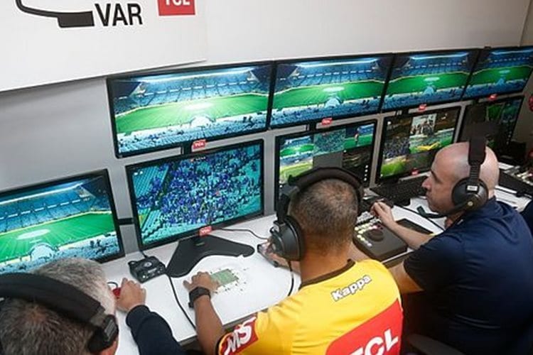 VAR