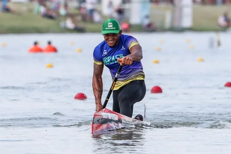 Andrea Ignatti: De boa, na canoa
