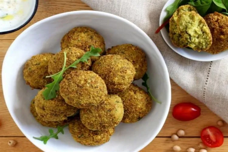 Alexandre Abdallah: Falafel e Fischbrotchen
