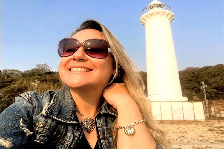 Márcia Sakumoto: Farol do amor no Japão