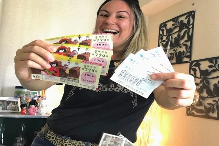 Márcia Sakumoto: Takarakuji, Loteria do Japão