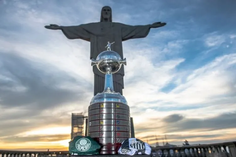 Paty Santos: Palmeiras x Santos: em busca da glória eterna.