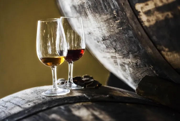Iramaia Loiola: Conheça um pouco mais sobre o vinho Madeira.