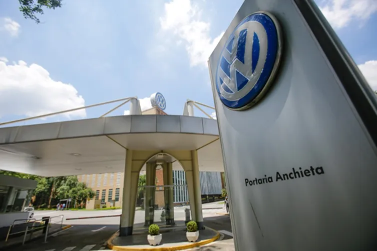 Fernando Calmon:  VW fabricará baterias para reduzir custos