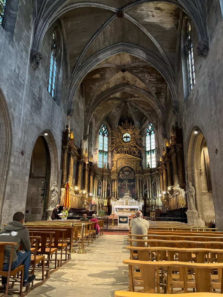 Avignon: O centro de poder do Cristianismo na Idade Média